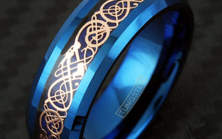 Blue Rings for Men: The Bold Accessory Trending Across Europe in 2025