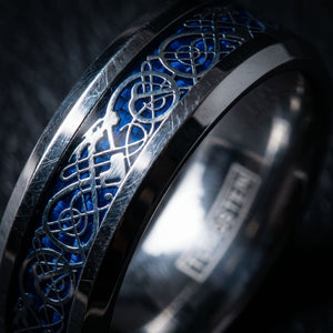 Celtic Dream - Silver & Blue mt-dark macro