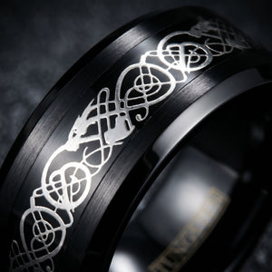 Celtic Dream - Black & Silver mt-dark macro