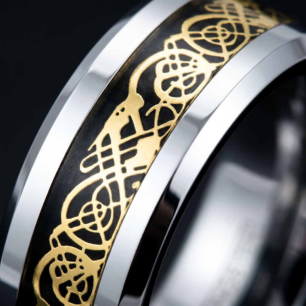 Celtic Dream - Silver & Gold mt-dark macro