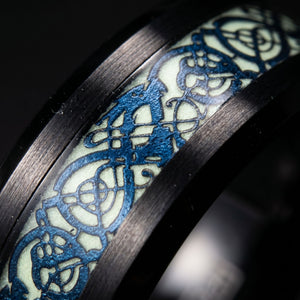 Celtic Dream - Glow mt-dark macro