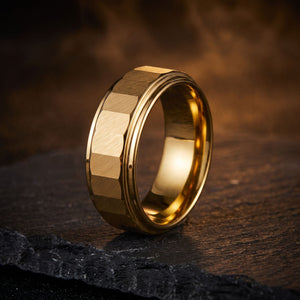 Amun ring editorial