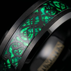 Celtic Dream - Black & Green mt-dark macro