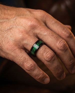 Celtic Dream - Black & Green mt-dark onhand