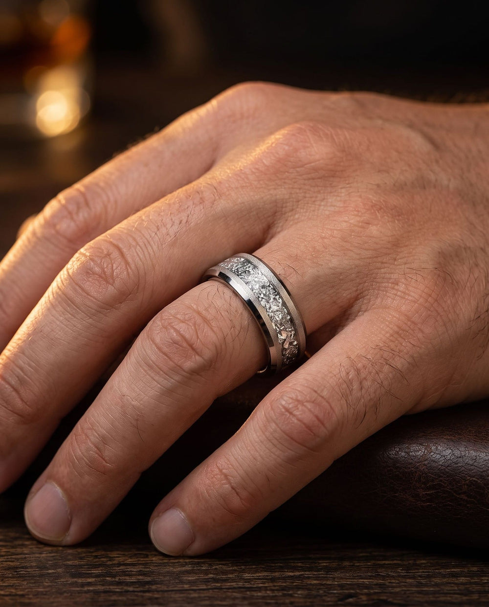 Luna ring onhand