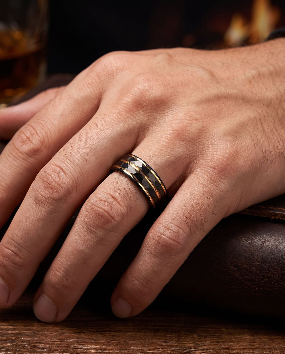 Theseus ring onhand